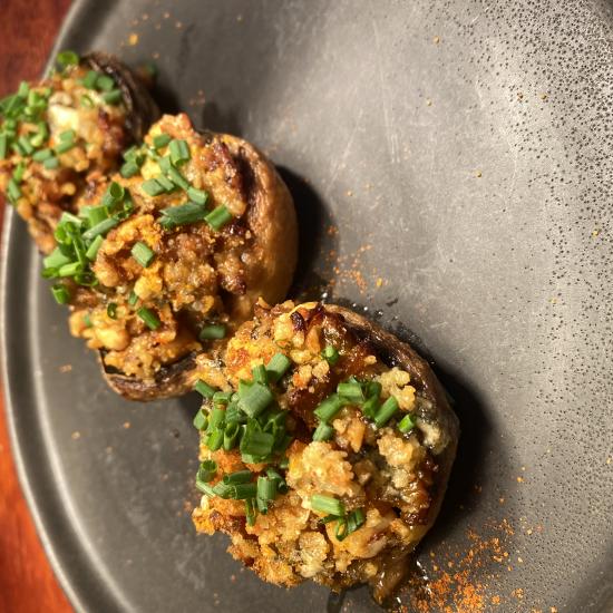 COGOMELOS RECHEOS DE CABAZA, PUERRO E GORGONZOLA